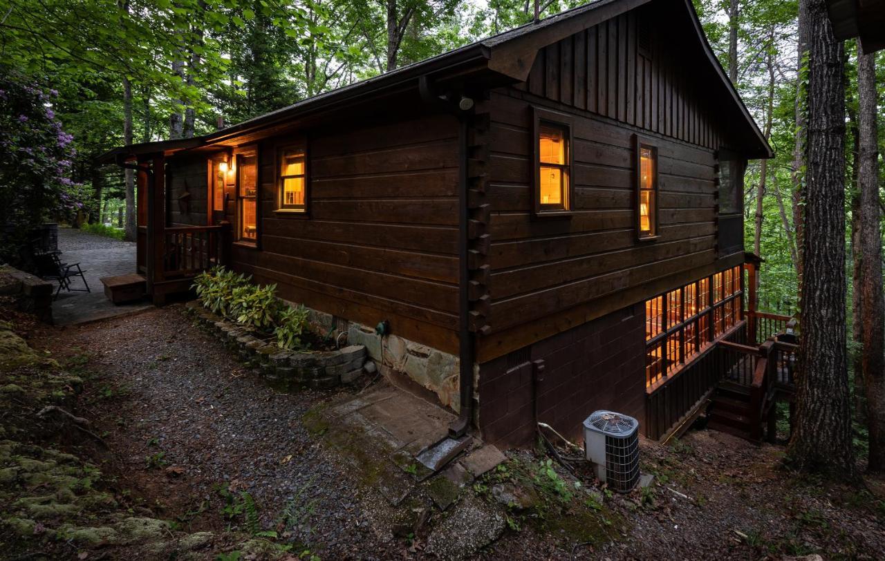 Secluded Sunrise Ridge-10 Min From Blue Ridge, King Beds, Hot Tub, 2 Porches, Fireplace Wood Burning, Mountain View, Cozy المظهر الخارجي الصورة